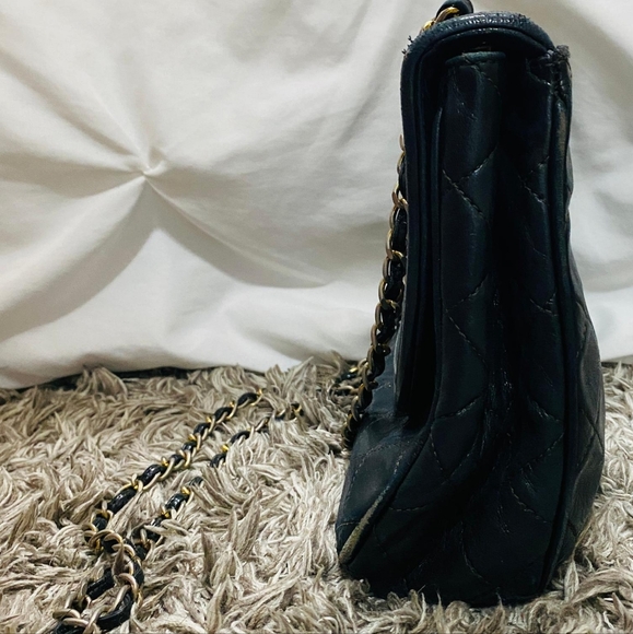 SOLD!!!Authentic Chanel single flap - Picture 13 of 16